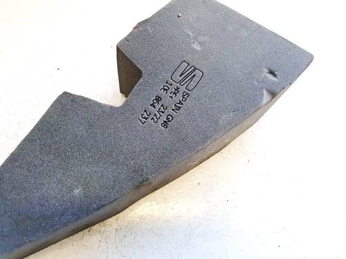 BP32599817O1 main image