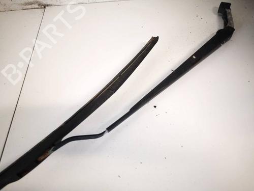 Used Front windshield wiper arm Front windshield wiper arm 32562812 32562812