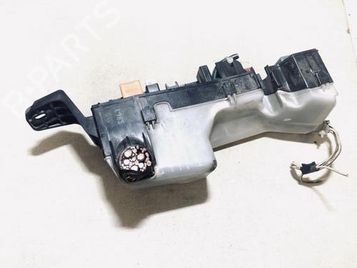 Used Fuse box Fuse box TOYOTA AVENSIS (_T25_) 1.6 VVT-i (ZZT250_, ZZT250R) (110 hp) 33071478 33071478