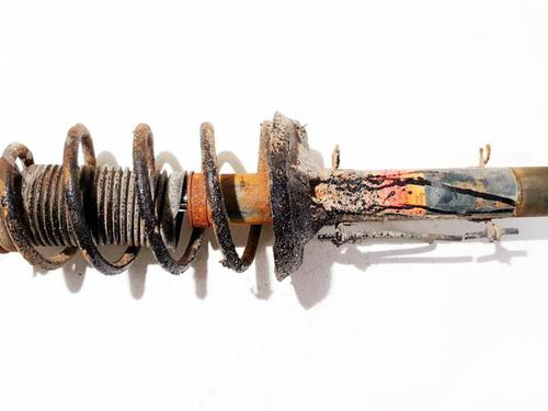 Used Right front shock absorber Right front shock absorber AUDI A3 (8L1) 1.9 TDI (100 hp) 35173639 35173639