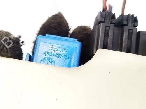 Fuse box BMW 7 (E65, E66, E67) 730 d | BP32601371E1