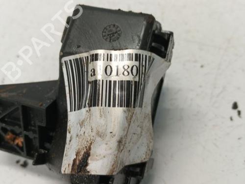 fuse-box-toyota-yaris-_p9_-2005-2006-2007-2008-2009-2010-2011-2012-2013-2014-32572966 main image