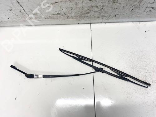 front-windshield-wiper-arm-audi-a4-b5-8d2-1994-1995-1996-1997-1998-1999-2000-2001-32589784 main image