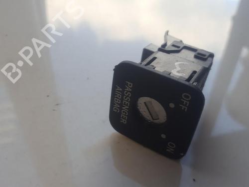 Used Switch Switch TOYOTA YARIS (_P9_) 1.4 D-4D (NLP90_, NLP90R) (90 hp) 33512010 33512010