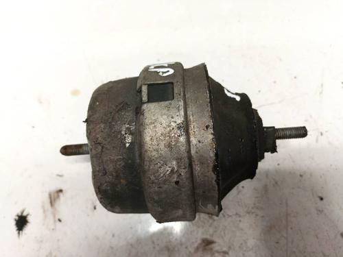 Used Engine mount Engine mount AUDI A4 B5 (8D2) 1.9 TDI (110 hp) 32559071 32559071