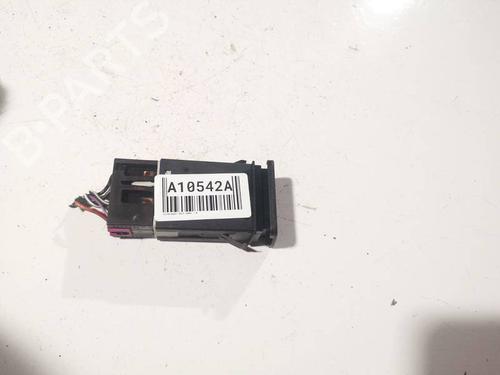 Used Switch Switch VW GOLF IV (1J1) 1.8 T (150 hp) 32574225 32574225