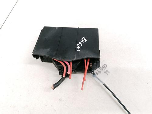 Used Fuse box Fuse box OPEL MERIVA A MPV (X03) 1.6 (E75) (87 hp) 33082074 33082074