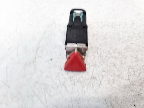 Warning switch VW PASSAT B6 (3C2) 2.0 TDI | BP35006226I22 - Image 2