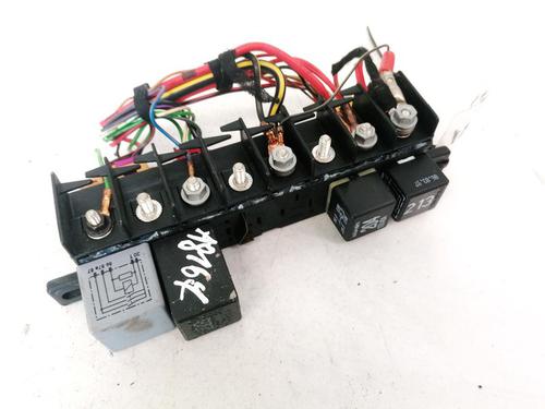 fuse-box-audi-a4-b5-8d2-1994-1995-1996-1997-1998-1999-2000-2001-32911913 main image