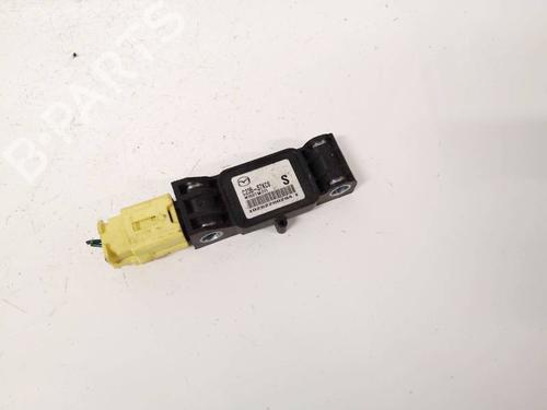 electronic-module-mazda-5-cr-2005-2006-2007-2008-2009-2010-32946149 main image