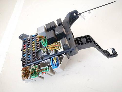 Used Fuse box Fuse box FORD MONDEO III (B5Y) 2.0 16V TDDi / TDCi (115 hp) 32917895 32917895