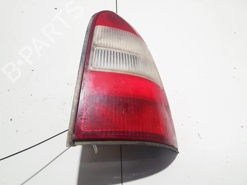 Feu arrière droit Feu arrière droit OPEL VECTRA B (J96) 2.0 DI 16V (F19) (82 hp) 35882409 35882409