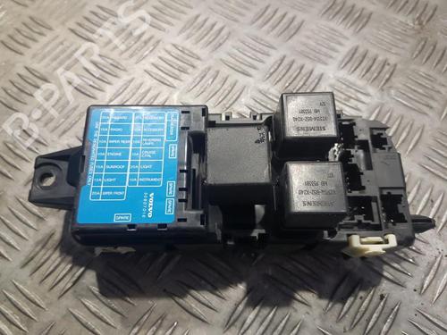 Used Fuse box Fuse box VOLVO S40 I (644) 1.6 (109 hp) 33486194 33486194