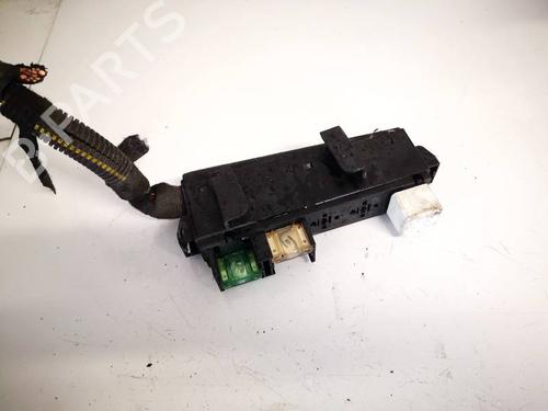 Used Fuse box OPEL VECTRA C (Z02) 2.2 DTI 16V (F69) (125 hp) 32590257