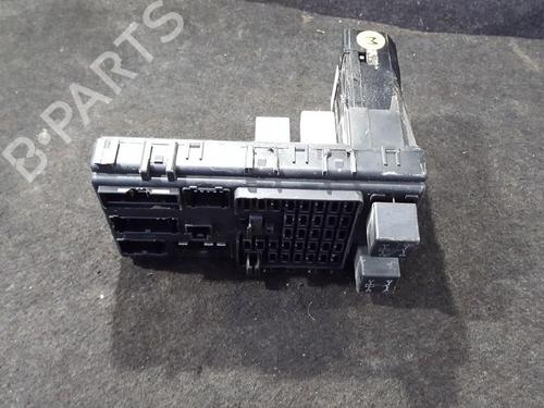 fuse-box-hyundai-santa-fe-i-sm-2000-2001-2002-2003-2004-2005-2006-33483936 main image