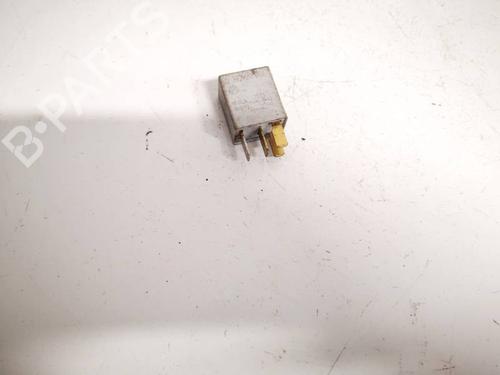 Used Electronic sensor Electronic sensor TOYOTA AVENSIS (_T25_) 2.2 D-4D (ADT251_, ADT251R) (150 hp) 32968645 32968645