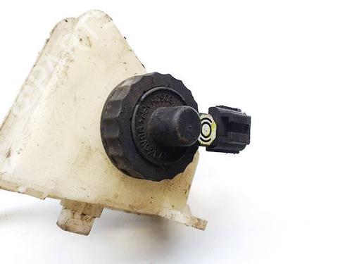 Used Brake fluid reservoir Brake fluid reservoir 39061812 39061812