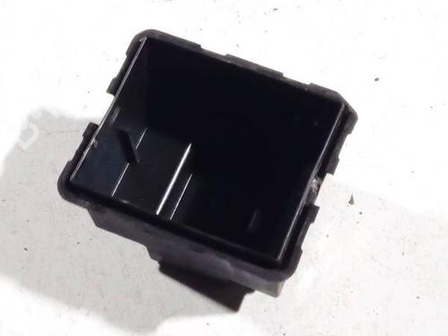 Used Air vent VW PASSAT B6 (3C2) 2.0 TDI (110 hp) 32604937