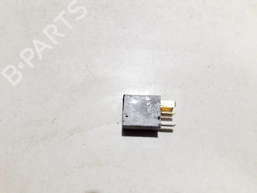 Used Electronic sensor Electronic sensor TOYOTA AVENSIS (_T25_) 2.2 D-4D (ADT251_, ADT251R) (150 hp) 33511484 33511484