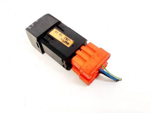 Switch SAAB 9-3 (YS3D) 2.2 TiD | BP35226272I30 - Image 3