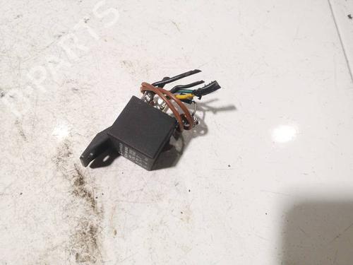 electronic-sensor-audi-80-b4-saloon-8c2-1991-1992-1993-1994-1995-39968920 main image