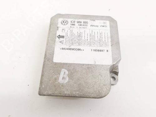 Used ECU airbags VOLVO S60 I (384) D5 (163 hp) 32626442