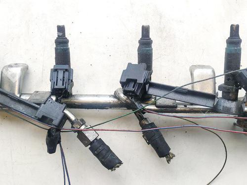 Used Injection rail Injection rail 35422403 35422403