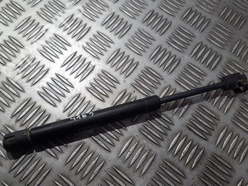 tailgate-lift-support-audi-a4-b5-avant-8d5-1994-1995-1996-1997-1998-1999-2000-2001-2002-35697788 main image