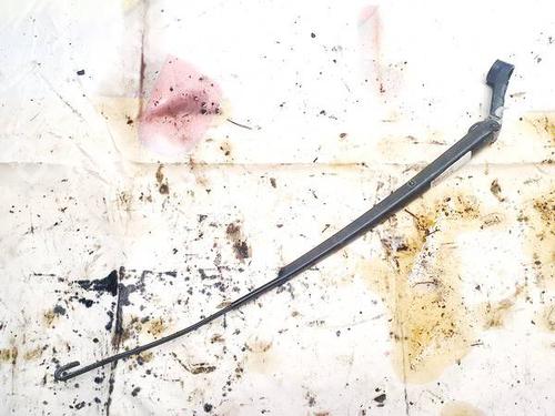 front-windshield-wiper-arm-toyota-yaris-_p9_-2005-2006-2007-2008-2009-2010-2011-2012-2013-2014-32924496 main image