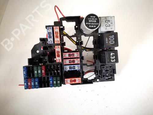 Used Fuse box Fuse box VW PHAETON (3D1, 3D2, 3D3, 3D4, 3D6, 3D7, 3D8, 3D9) 3.0 V6 TDI 4motion (240 hp) 32955471 32955471