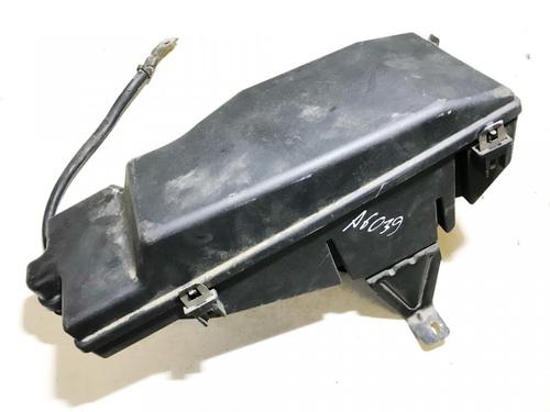 Used Fuse box Fuse box VOLVO S80 I (184) 2.4 (170 hp) 33060526 33060526
