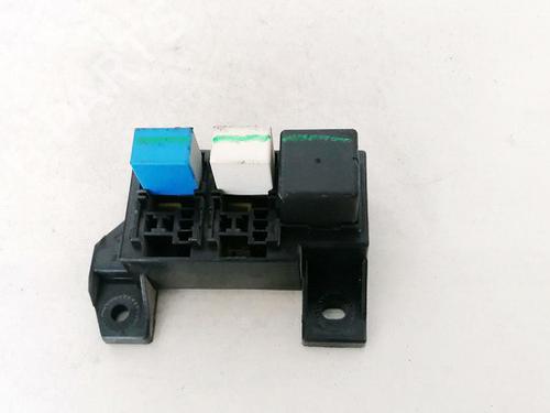 Used Fuse box Fuse box KIA SORENTO I (JC) 2.5 CRDi (170 hp) 33073938 33073938