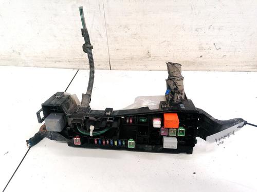 Used Fuse box Fuse box TOYOTA AVENSIS (_T25_) 1.8 VVT-i (ZZT251_, ZZT251R) (129 hp) 32902560 32902560