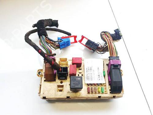 Used Fuse box CITROËN JUMPER II Bus 2.2 HDi 120 (120 hp) 32592364