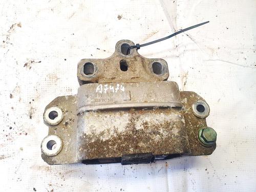 Used Engine mount Engine mount AUDI A3 (8P1) 2.0 TDI 16V (140 hp) 32902619 32902619