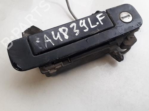 front-right-exterior-door-handle-audi-a4-b5-8d2-1994-1995-1996-1997-1998-1999-2000-2001-35849882 main image