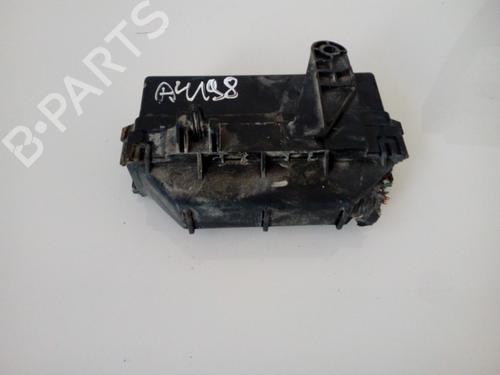 Used Fuse box Fuse box NISSAN SUNNY III Hatchback (N14) 2.0 D (75 hp) 33525795 33525795