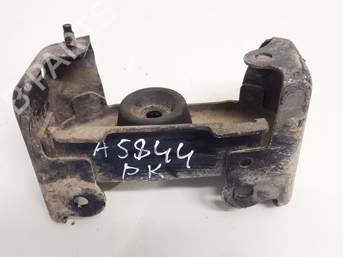 Used Engine mount Engine mount PEUGEOT 206 Hatchback (2A/C) 1.1 i (60 hp) 33106870 33106870