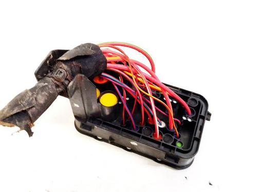 Fuse box VW PASSAT B7 (362) 1.6 TDI | BP32547938E1