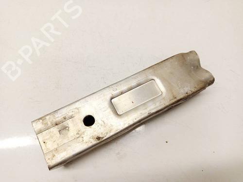 Used Front bumper bracket Front bumper bracket 34844198 34844198