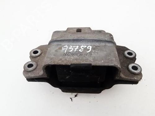 Used Engine mount Engine mount VW GOLF V (1K1) 1.6 FSI (115 hp) 33507431 33507431