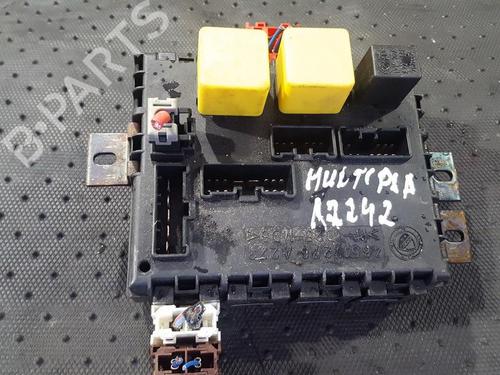 Used Fuse box Fuse box FIAT MULTIPLA (186_) 1.6 (186AXC1A, 186BMC1A, 186BXC1A) (103 hp) 33485332 33485332