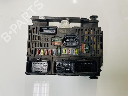 Caixa de fusíveis Caixa de fusíveis PEUGEOT 407 (6D_) 1.6 HDi 110 (6D9HZC, 6D9HYC) (109 hp) 36346579 36346579