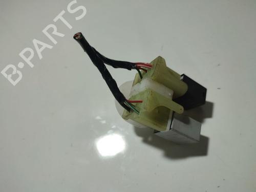 Used Fuse box Fuse box 32564658 32564658