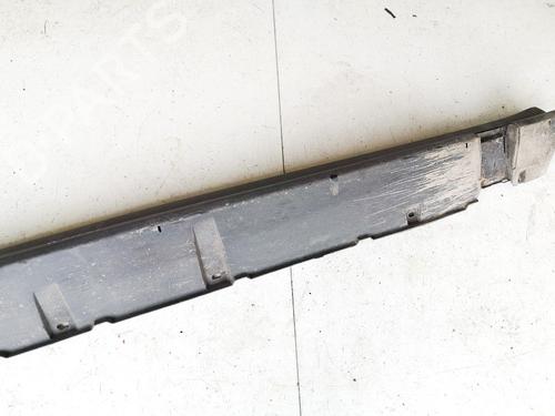 Used Right sideskirt Right sideskirt 35611007 35611007