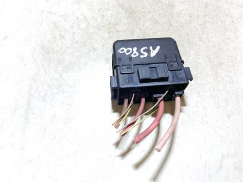 Used Fuse box Fuse box RENAULT MEGANE II (BM0/1_, CM0/1_) 1.9 dCi (BM0G, CM0G) (120 hp) 33104719 33104719