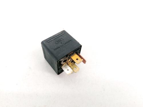 Used Electronic sensor Electronic sensor AUDI 100 C3 Saloon (443, 444) 1.8 (90 hp) 32882172 32882172