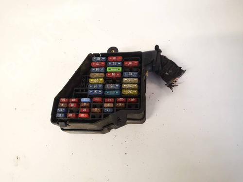 Used Fuse box Fuse box 32938529 32938529