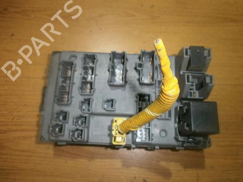 Used Fuse box Fuse box HONDA ACCORD VI (CK, CG, CH, CF, CL) 1.6 i (CG7) (116 hp) 33484015 33484015