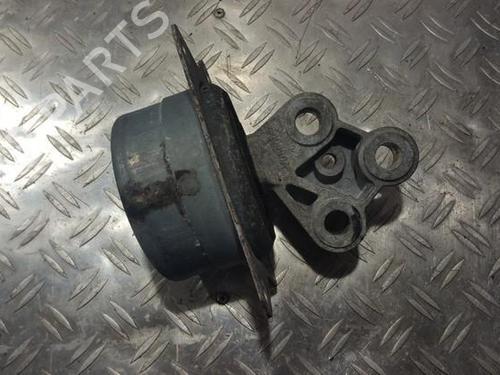 Used Engine mount Engine mount OPEL VECTRA C (Z02) 1.9 CDTI (F69) (120 hp) 33482701 33482701